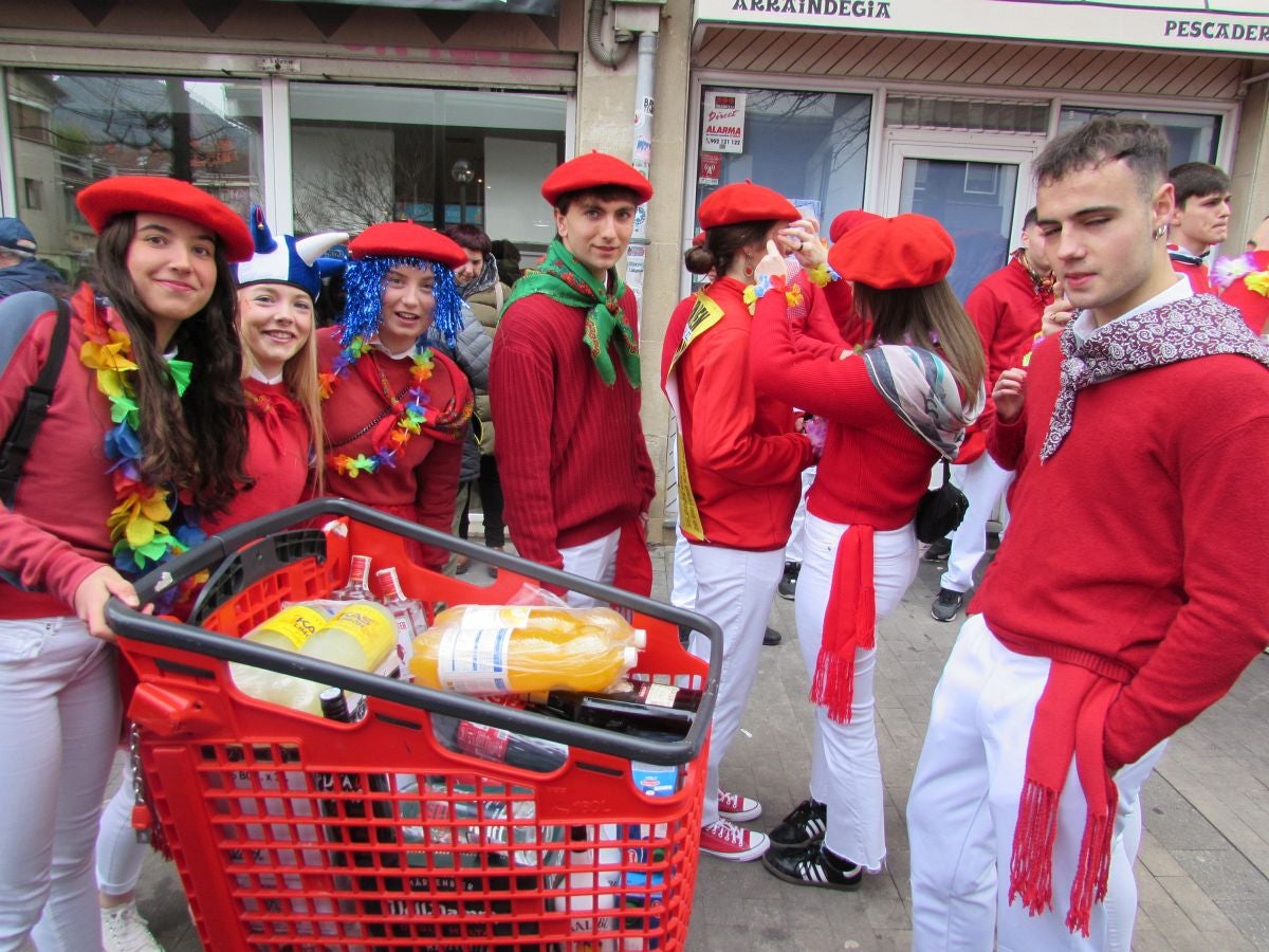 Aretxabaleta desbordó imaginación en el domingo de Carnaval