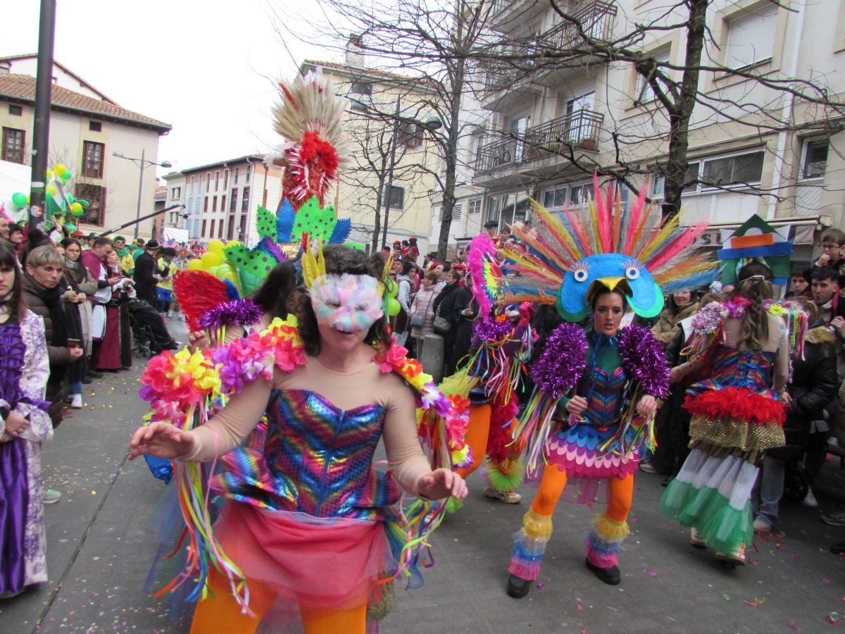 Aretxabaleta desbordó imaginación en el domingo de Carnaval