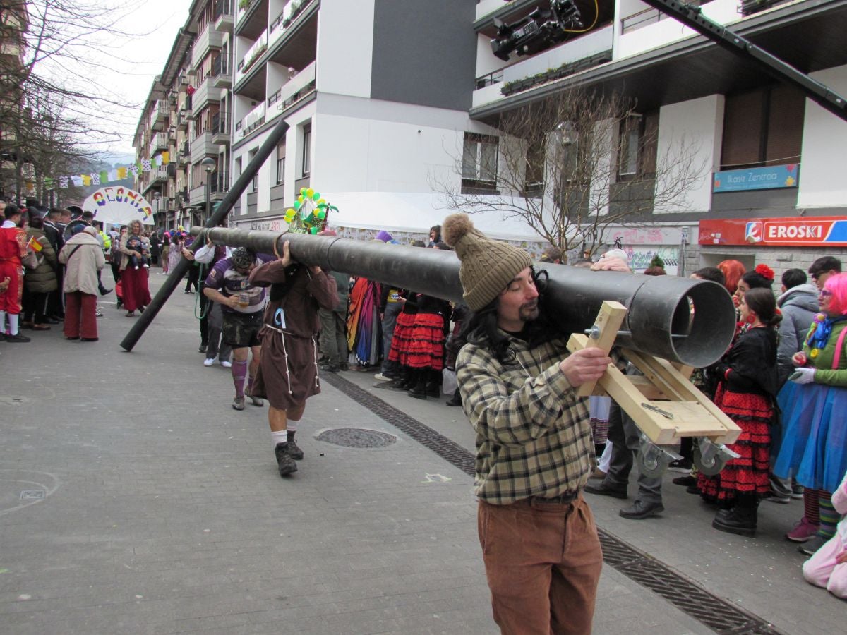 Aretxabaleta desbordó imaginación en el domingo de Carnaval