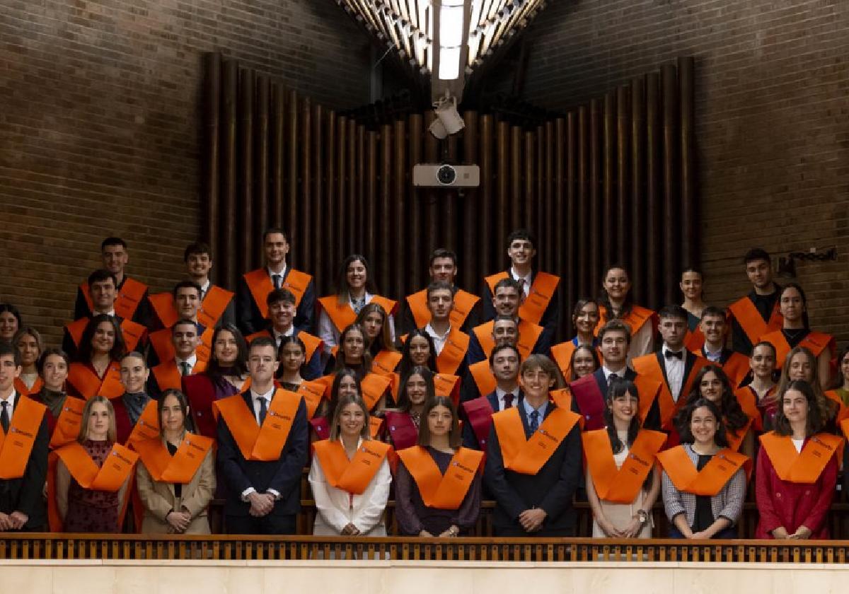 Graduados de la promoción 23-24