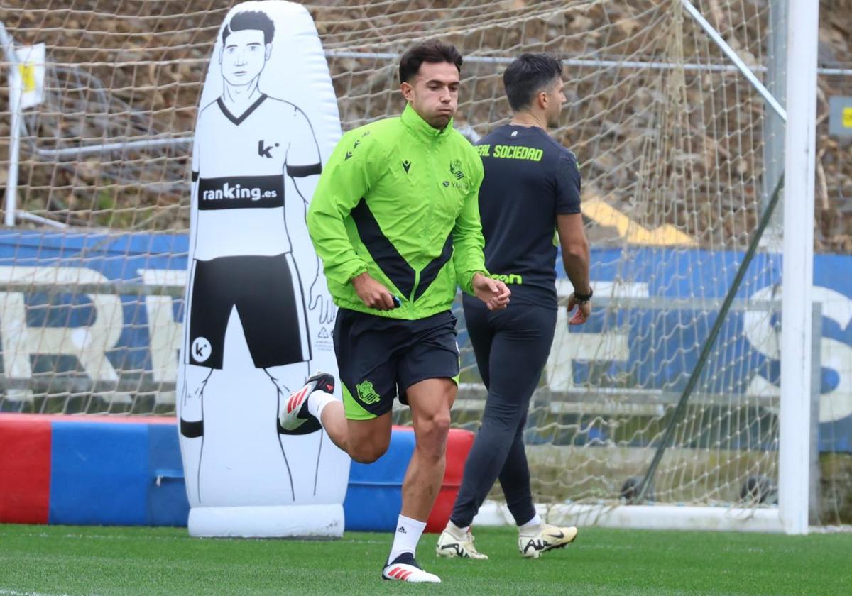 Zubimendi corre en solitario en Zubieta