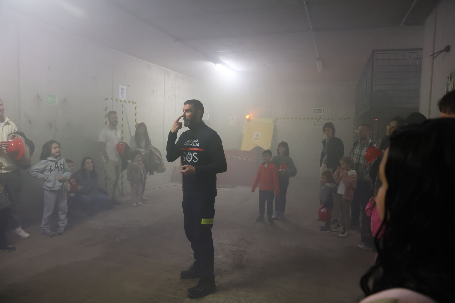 Así ha sido la jornada de puertas abiertas en el parque de bomberos de Donostia