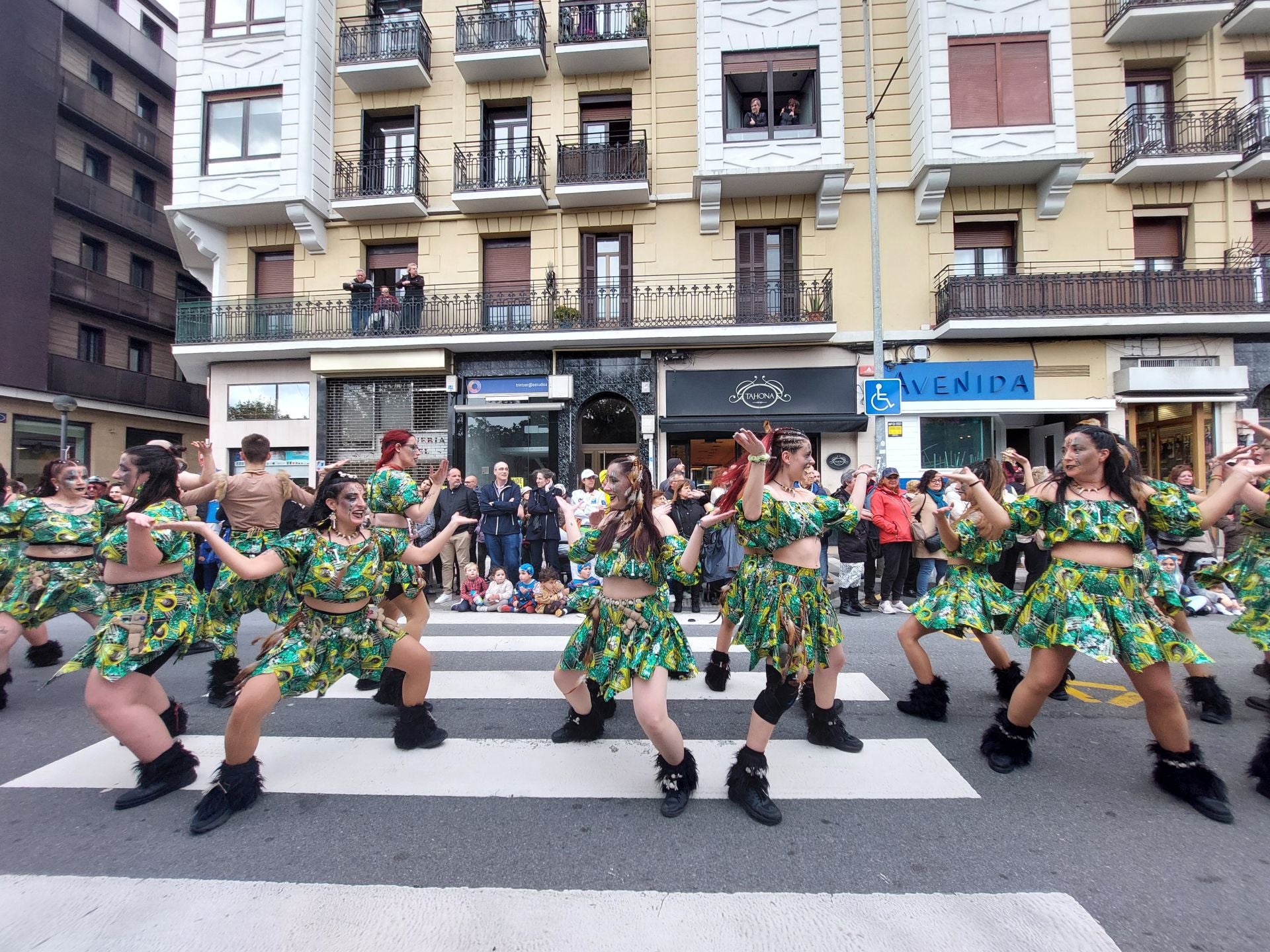 Así se ha vivido el desfile de carnaval en Trintxerpe