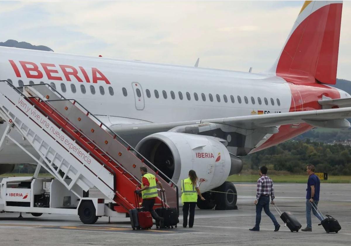 El aeropuerto de Hondarribia cierra febrero con menos pasajeros pero más operaciones
