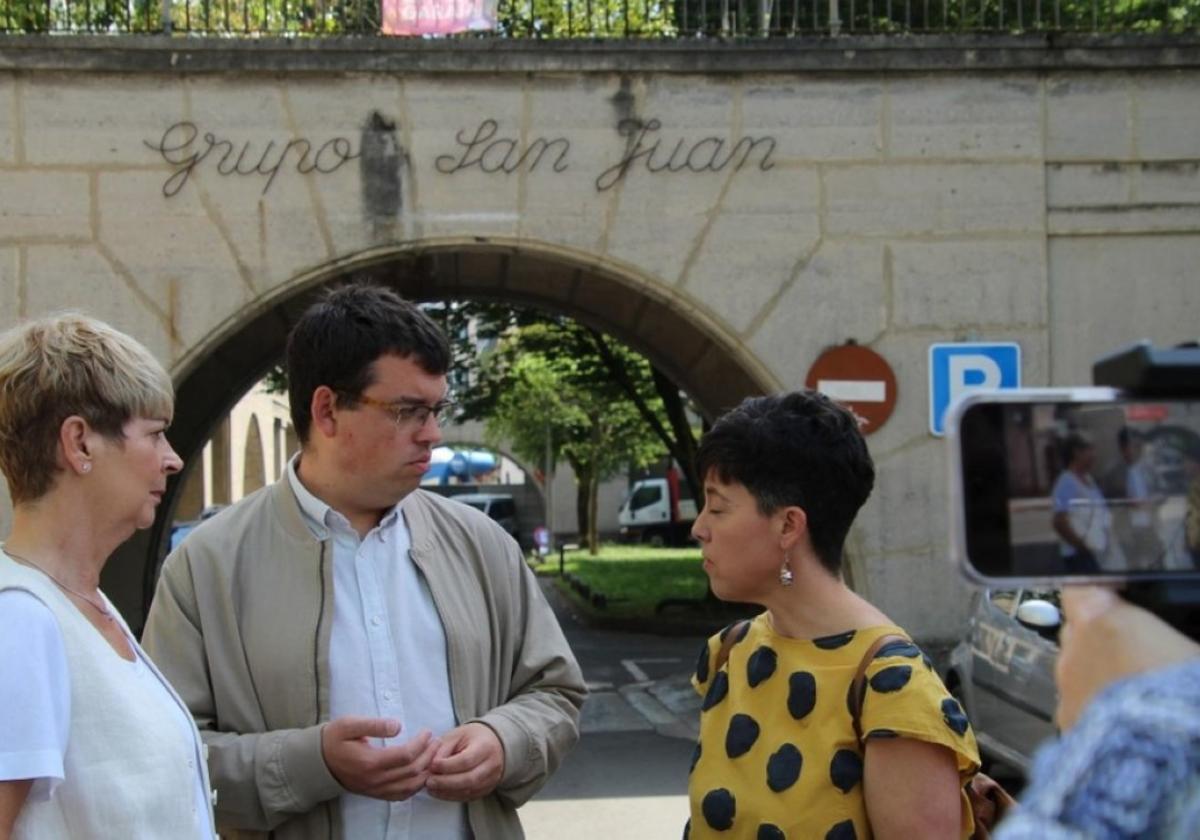 Los concejales Amaia Ceciaga, Ander Garay y Agurne Juldain.