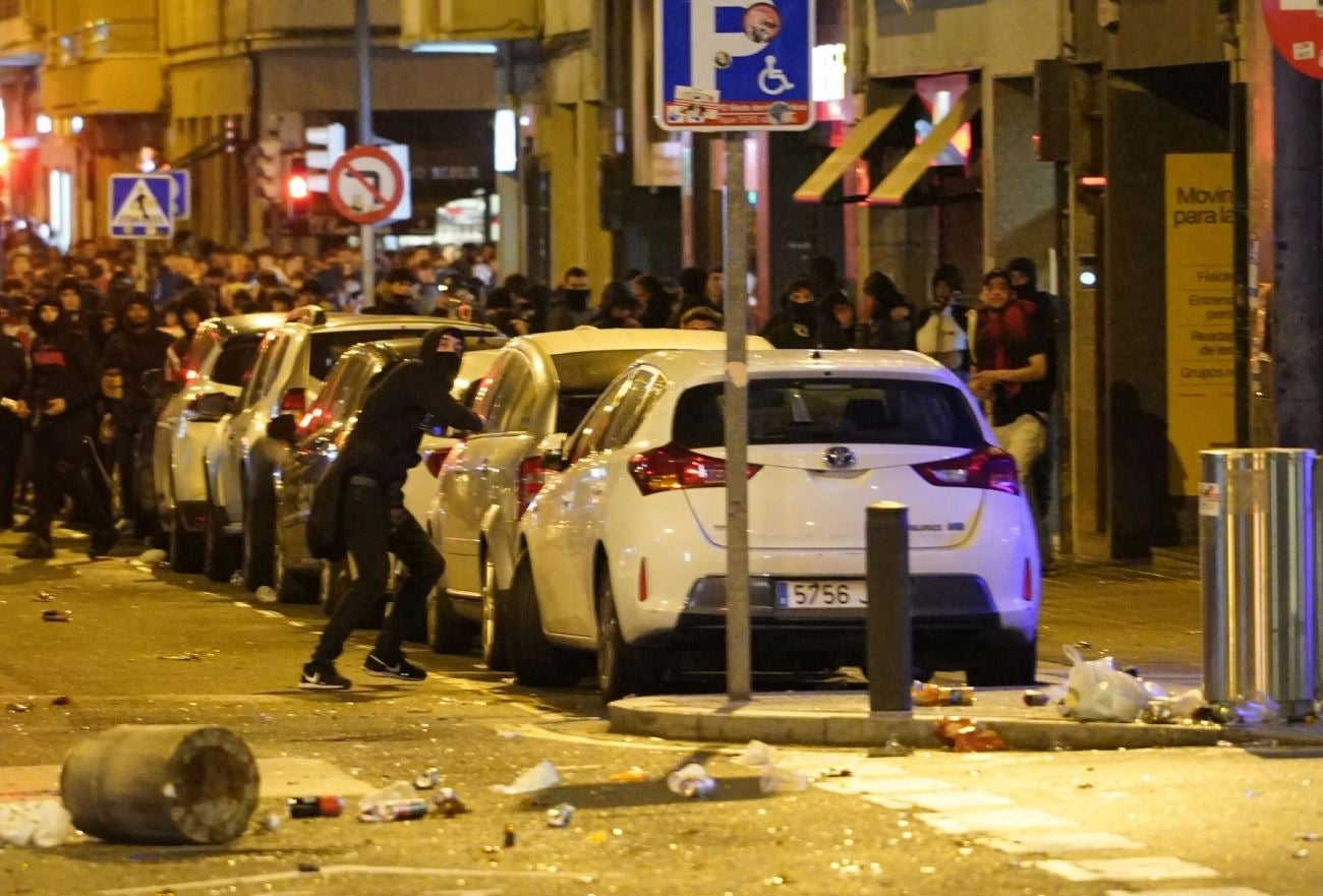 Detenidos y heridos en graves incidentes tras el Athletic-Roma