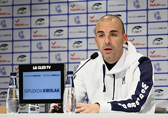 Sánchez Vera, en la sala de prensa de Zubieta.