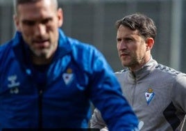 San José dirige un entrenamiento esta semana.