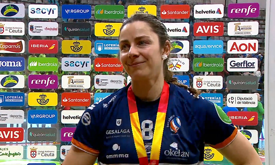 Alba Menéndez: «Se nos dan bien las finales y ahora toca celebrarlo en casa»