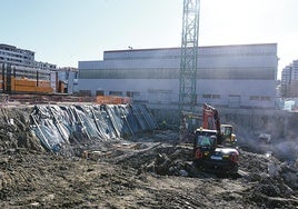 [Además de construirse mil viviendas, ya están en marcha las obras del polideportivo en Michelin.]
