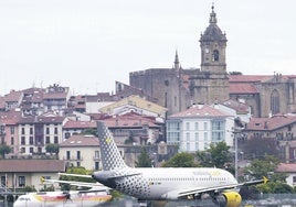 El aeropuerto de Hondarribia está en proceso de crecimiento. El año pasado fue el mejor de su historia en cuanto a viajeros