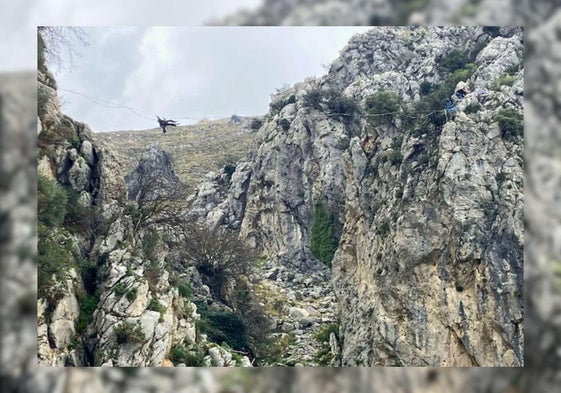 Zona con la cuerda en malas condiciones montada por los denunciados.