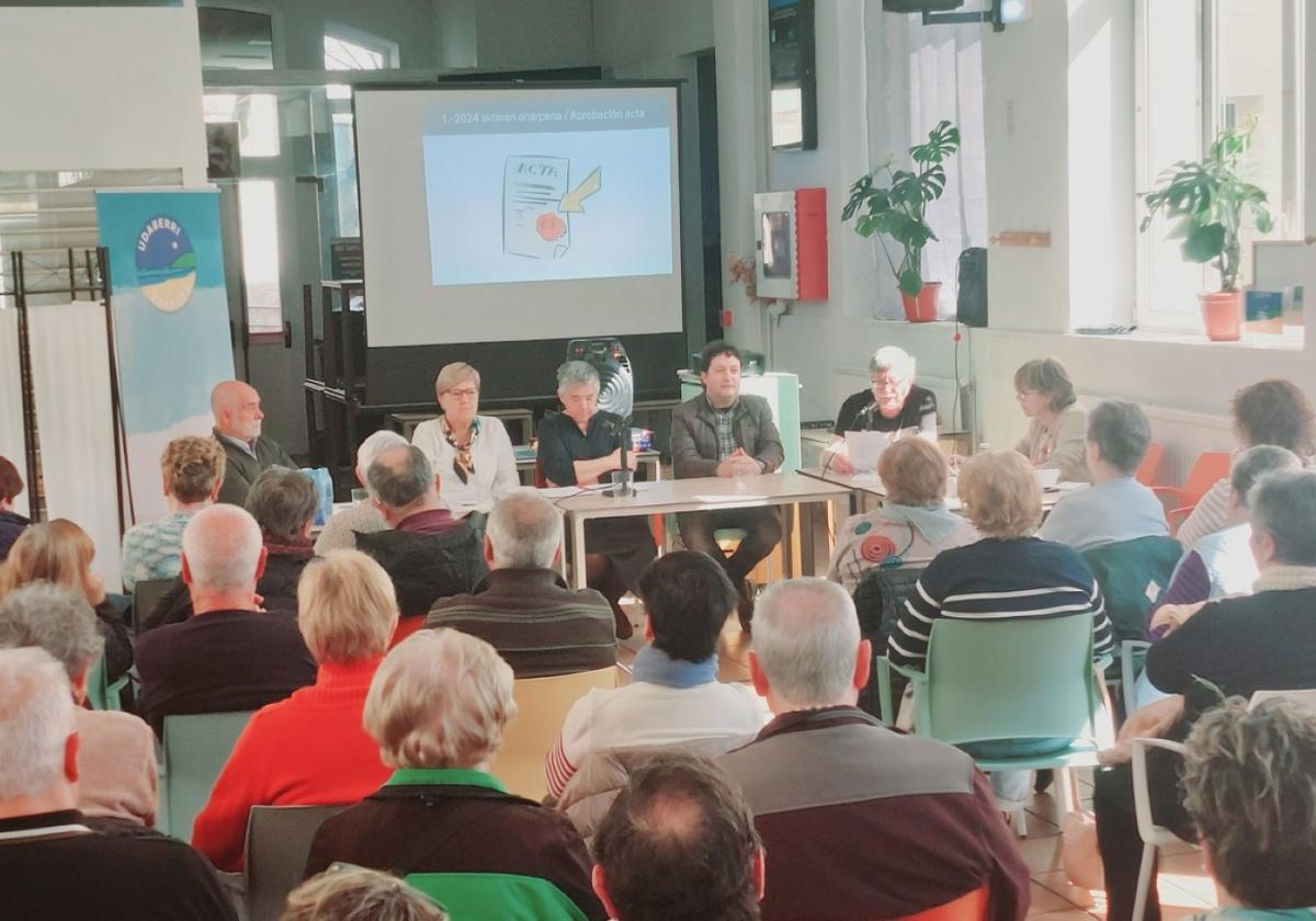 El Hogar del Jubilado Udaberri suma 184 socios nuevos este último año