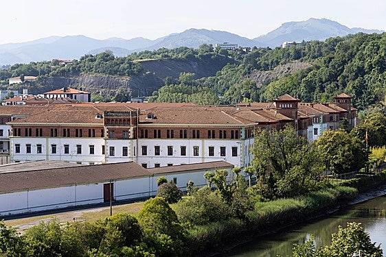 El militar era responsable del armero de una compañía en el cuartel de Loiola.