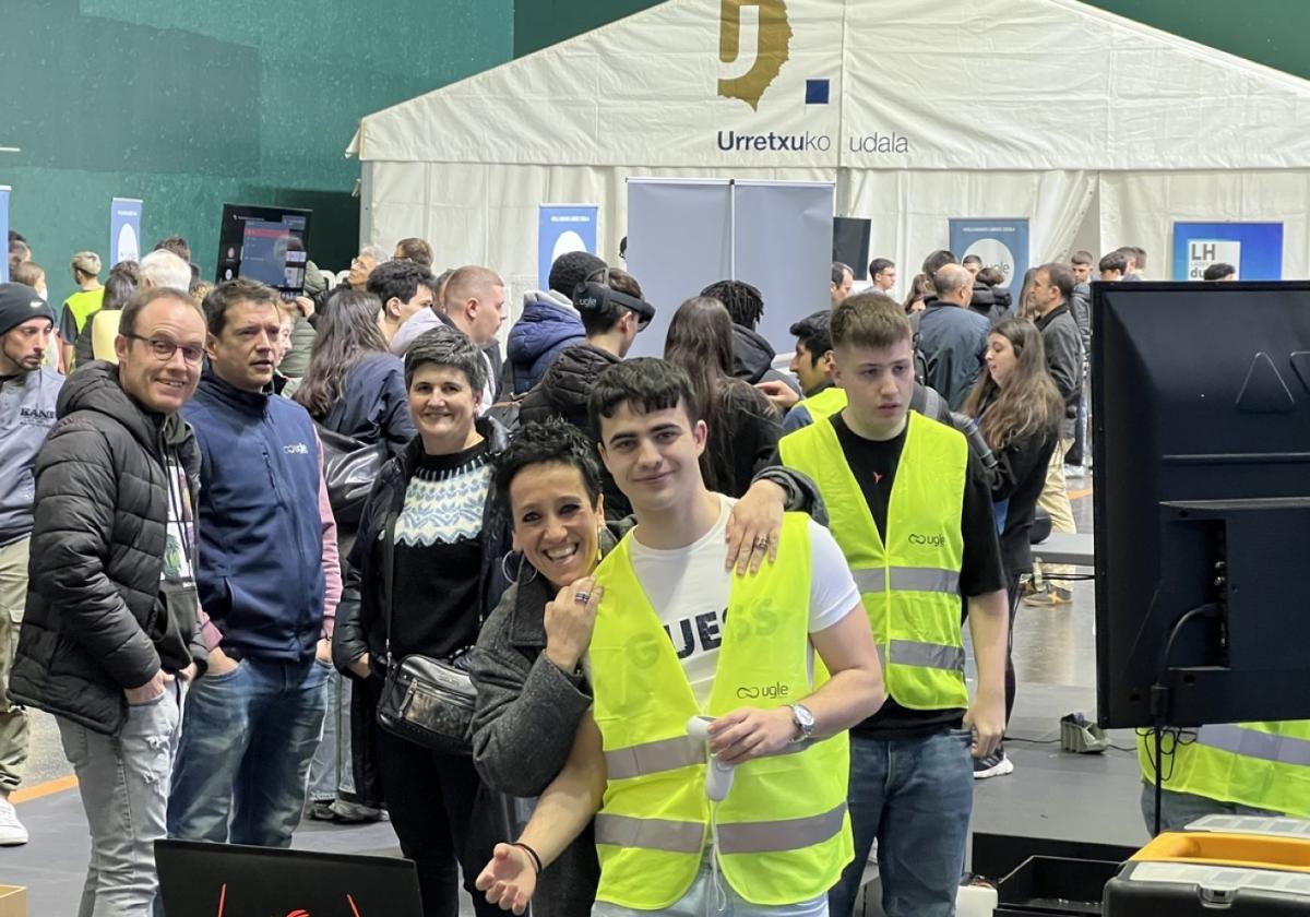 Todo un viaje tecnológico con UGLE en el frontón Ederrena