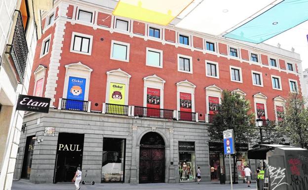 Exterior del Palacio de Gaviria, situado en la calle Arenal, en el distrito Centro de Madrid.