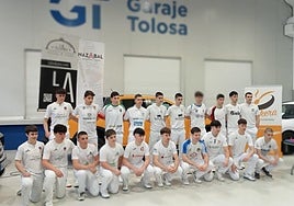 Imagen de los participantes en la presentación del torneo.