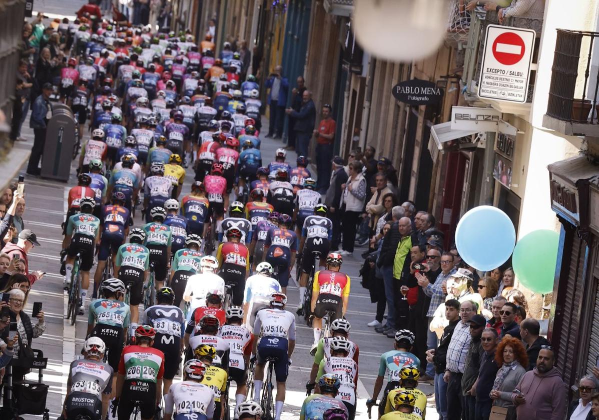 Clasificación general y de la etapa 2 de la Itzulia: Pamplona - Lodosa