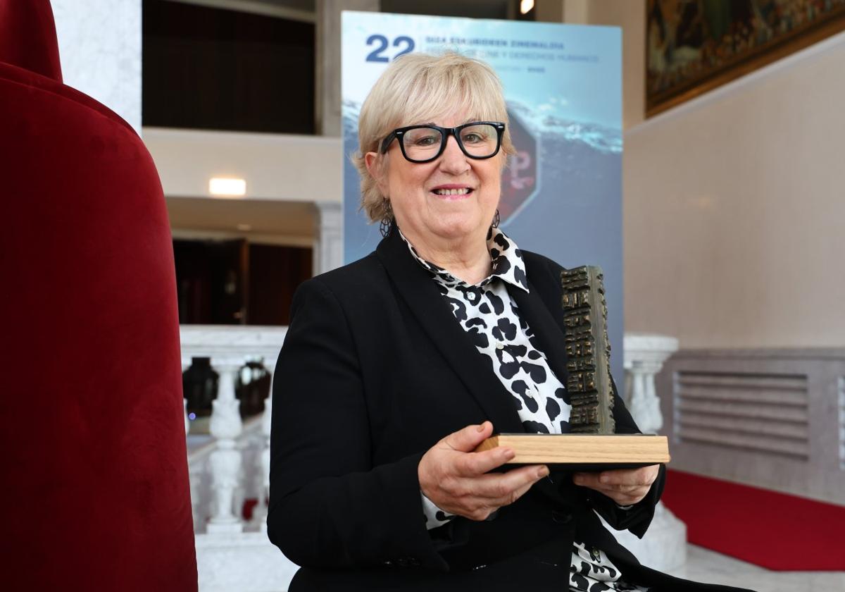 Homenaje a la comprometida carrera de Helena Taberna