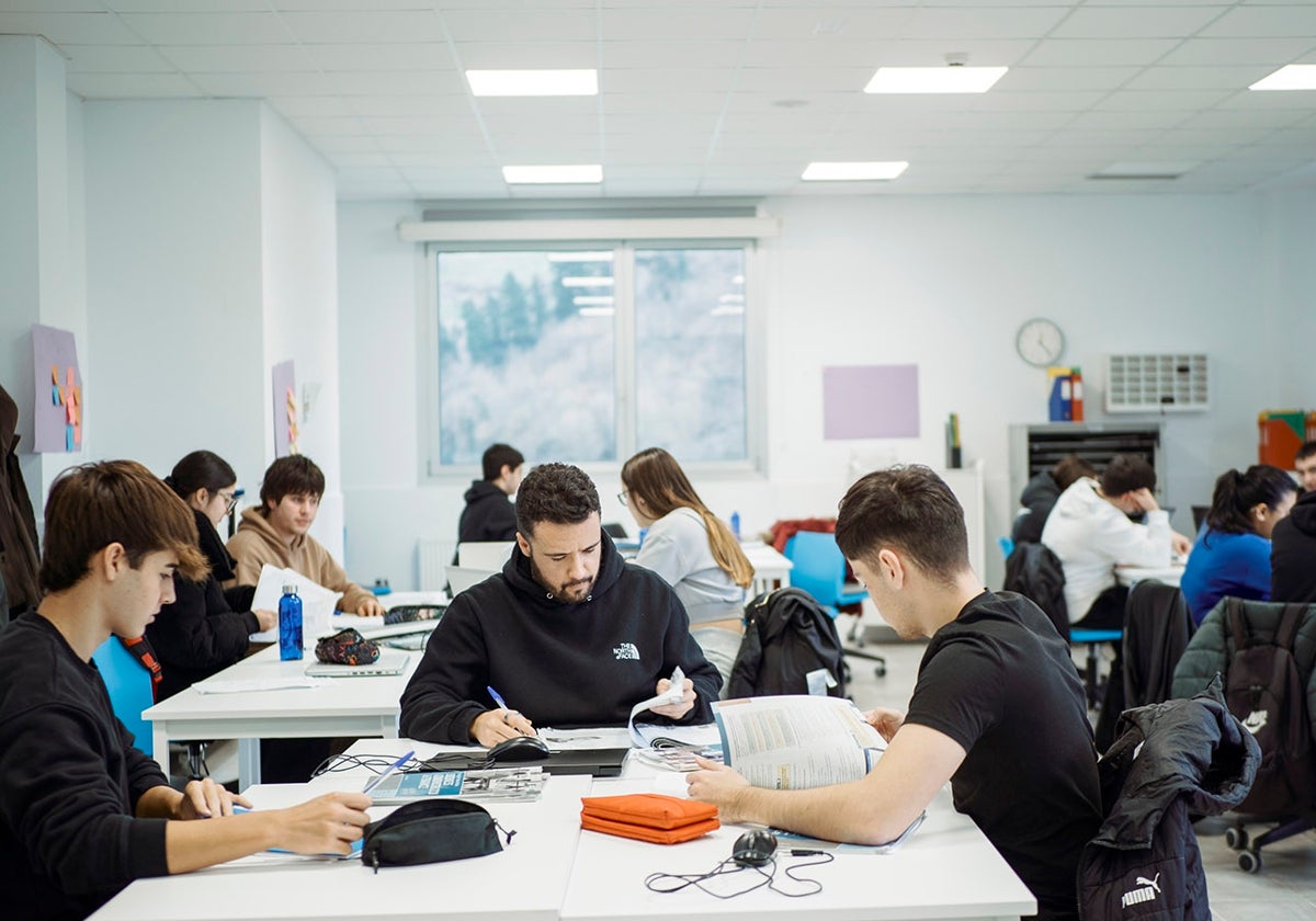 Miguel Altuna Lanbide Heziketan hezkuntza berritzailea, pertsonengandik eta teknologiatik abiatuta