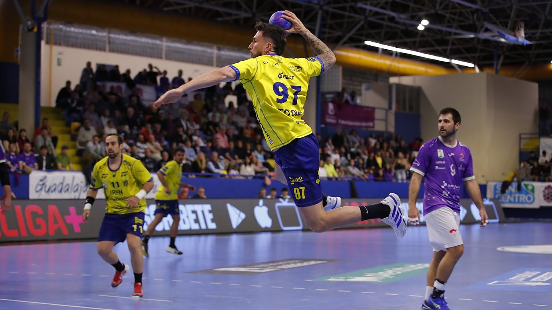 Irudek Bidasoa Irun: First Victory – [Season/Opponent]