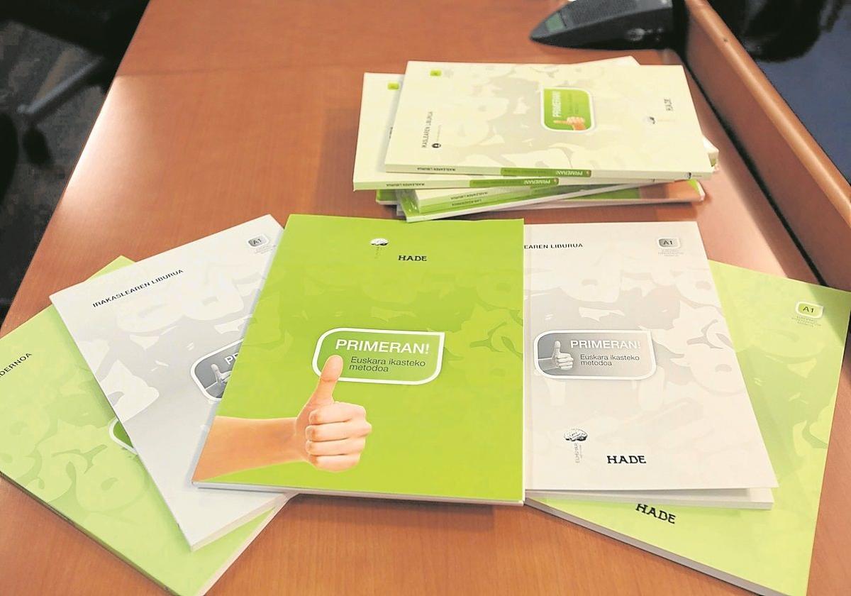 Euskadi bate su récord de matriculaciones para un título de euskera por la exigencia de las OPE