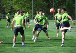 Los jugadores de la Real volvieron a ejercitarse en Zubieta