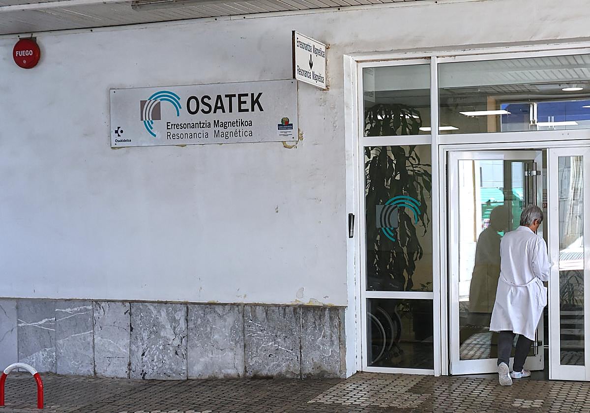 Servicio de Osatek en el Hospital Donostia.