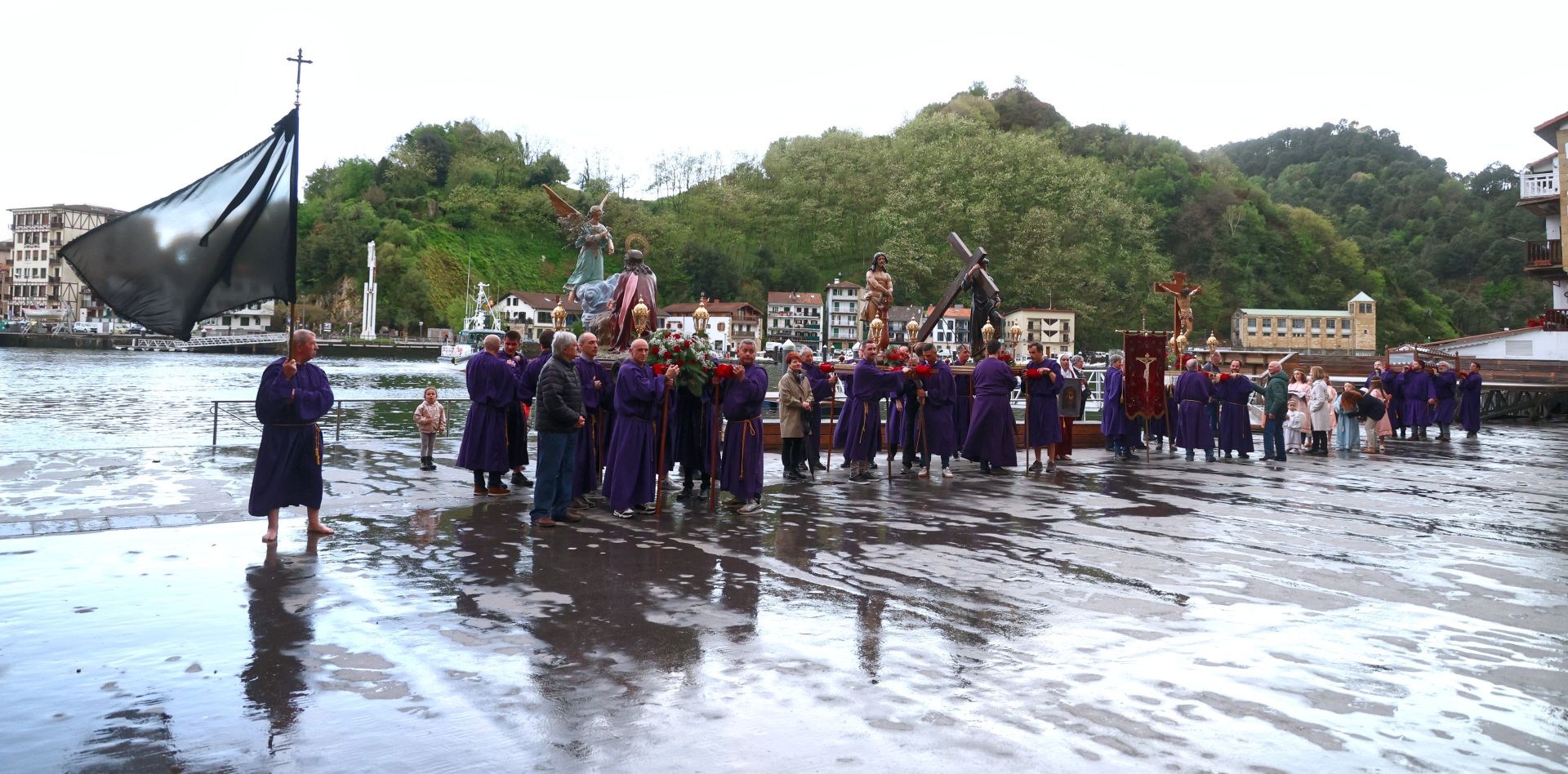 La procesión en Pasai Donibane