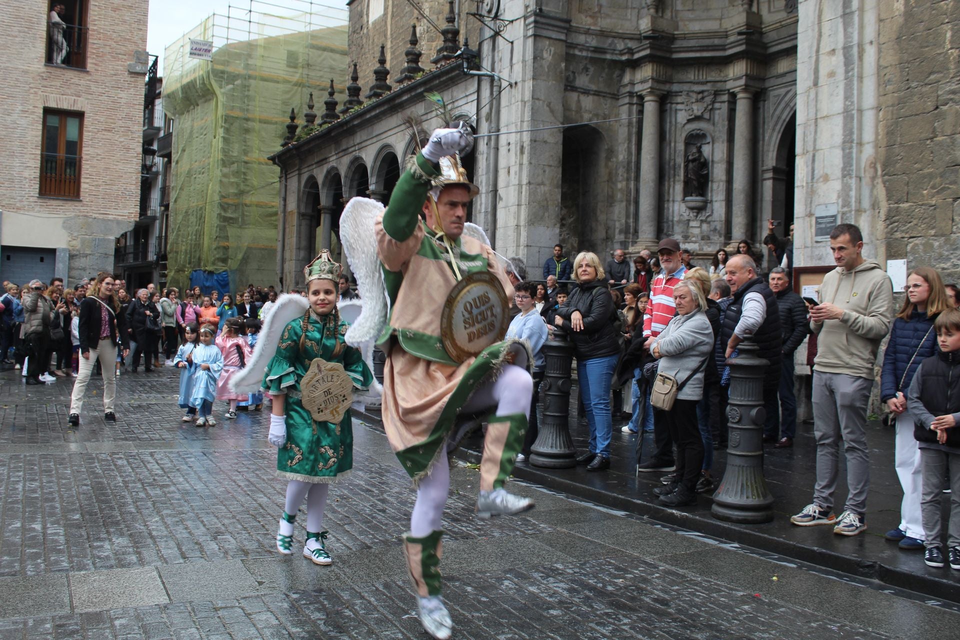 Una procesión más reducida de lo habitual en Azkoitia