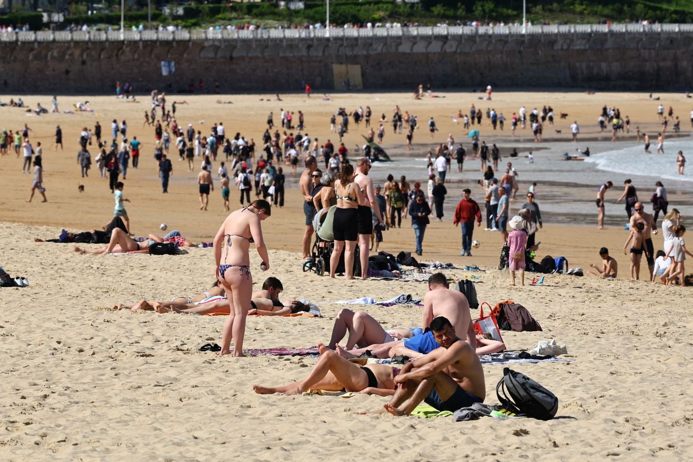 Ni un alfiler en el paseo de La Concha
