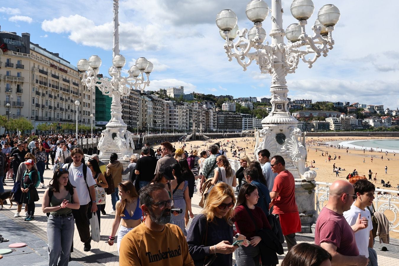 Ni un alfiler en el paseo de La Concha