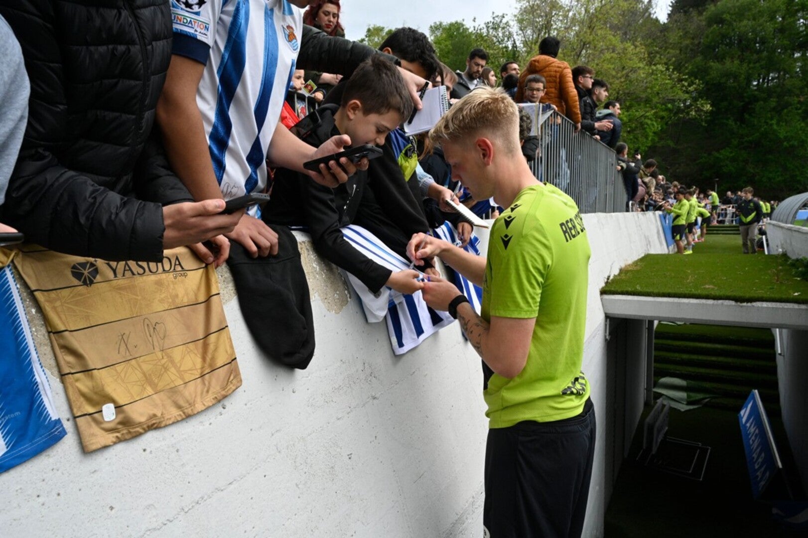 Imanol Alguacil: «Óskarsson tiene sobrecarga en el aductor y no estará convocado»