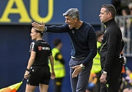 Imanol realiza un gesto vehemente en el encuentro que la Real disputó ante el Villarreal