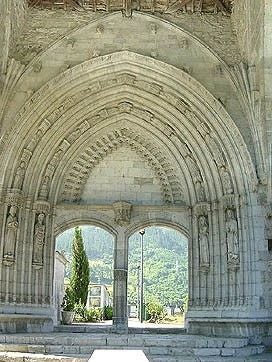 Pórtico San Bartolomé de Olaso. Actual entrada al cementerio de Elgoibar.