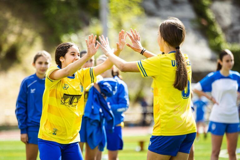 La Real, ganadora femenina y masculina del Memorial Txugi