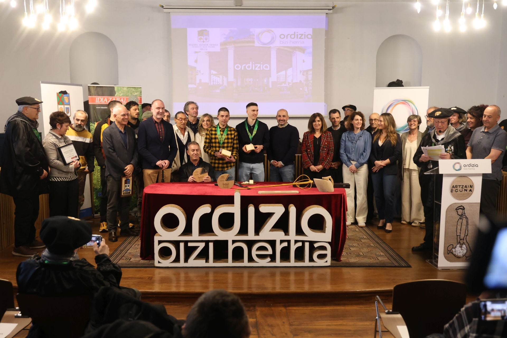 Multitudinario y festivo Artzain Eguna