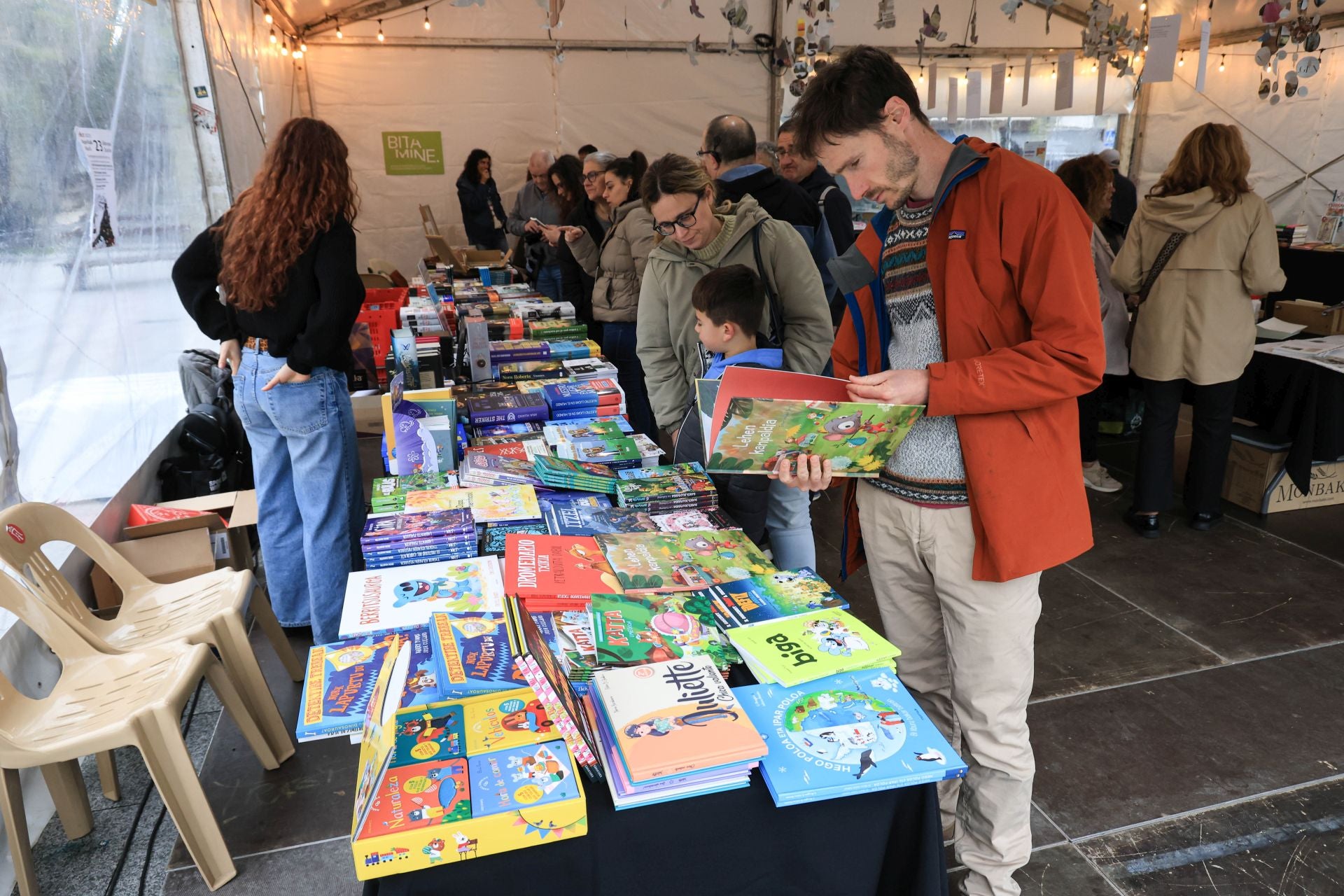 Pasión por la lectura en la Feria del Libro
