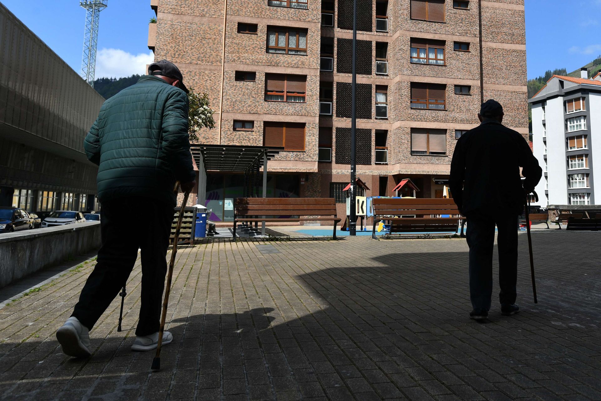 Jubilados en la zona eibartarra de Ipurua.