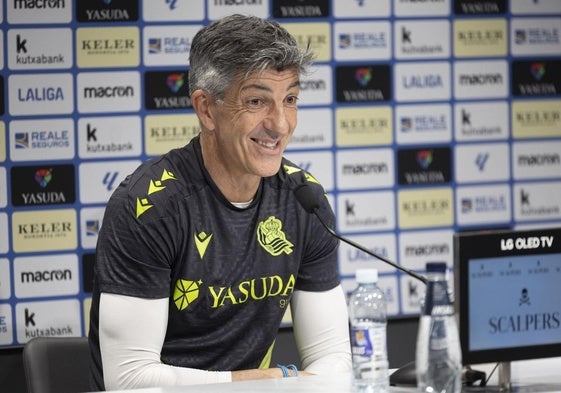 Imanol Alguacil durante una rueda de prensa en Zubieta.