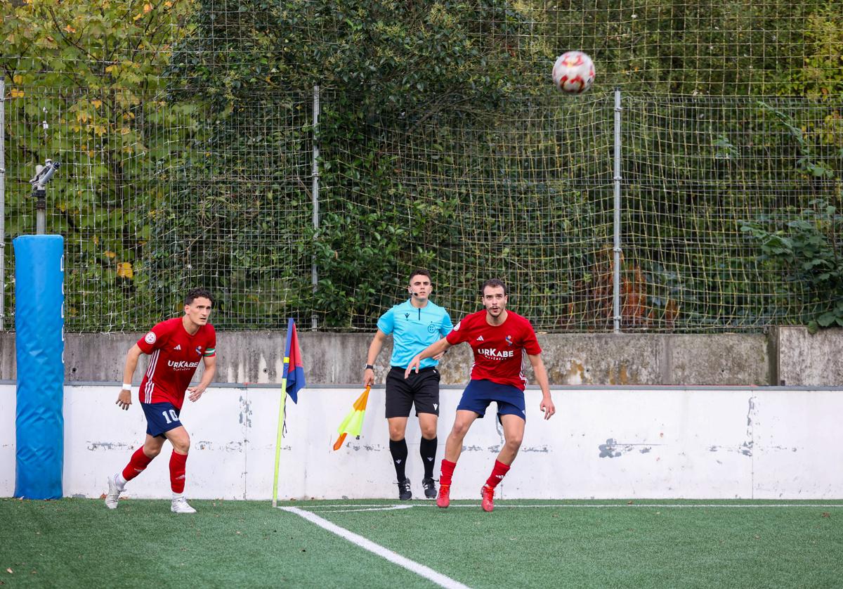El Touring no pasa del empate ante el Aretxabaleta en un partido gris