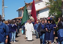 La procesión parte de la ermita de San Telmo.