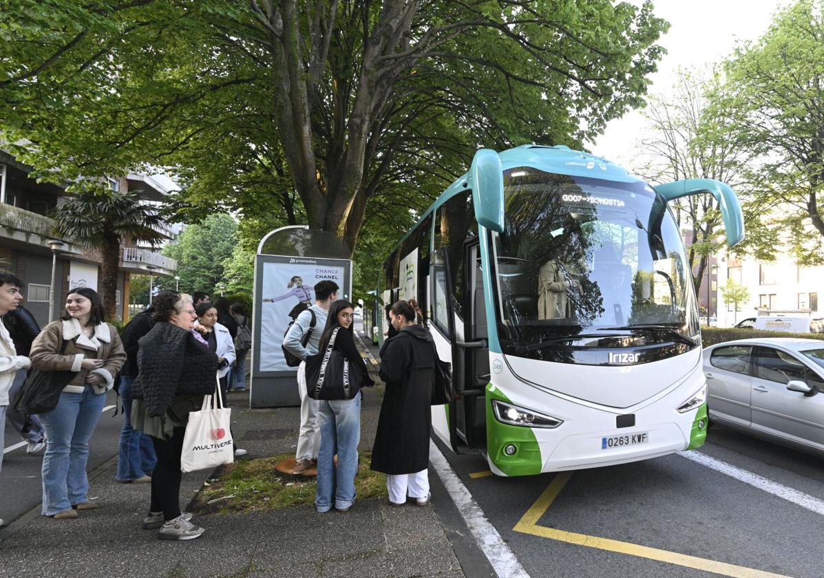 El autobús que conecta Alto Urola y Goierri con Donostia, desde hoy
