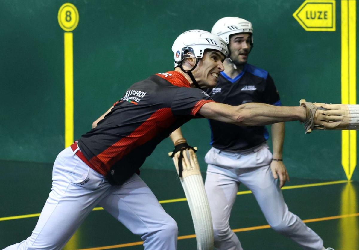 Aldabe-Barrenetxea IV y Ezkurra II-Juanenea empiezan con remontada y victoria