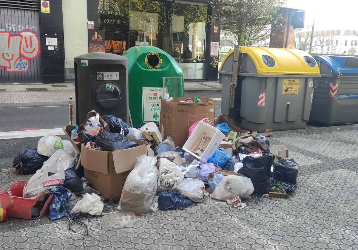 https://s1.ppllstatics.com/diariovasco/www/multimedia/2025/04/29/basura-kl3H-U2301607755392VWC-1200x840@Diario%20Vasco.jpg