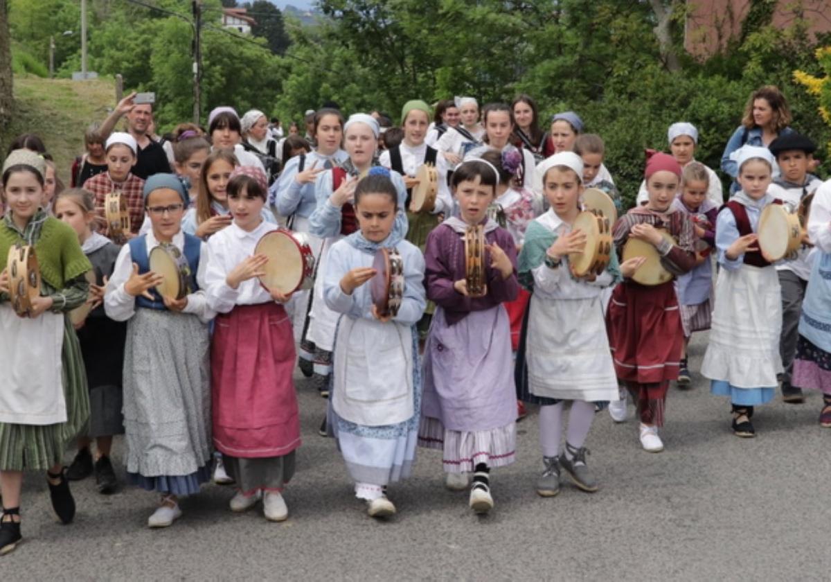 Egitarau oparoa antolatu dute larunbatean Itziarren egingo den Erromeria Egunerako