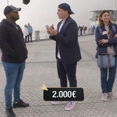 Xuso Jones grabando el programa de Cuatro 'Lo sabe, no lo sabe' en San San Sebastián.