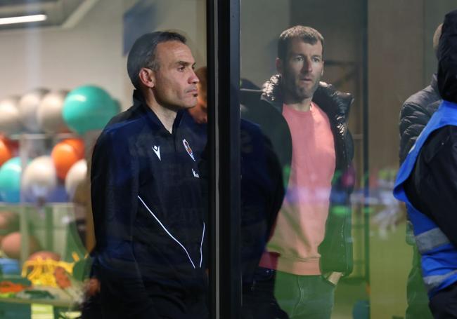 Agirretxe, cerca de Sergio Francisco en el partido del sábado pasado del Sanse