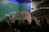 El frontón Astelena seguirá pintado de verde.