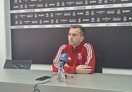 El entrenador del Real Unión, Albert Carbó, este viernes en la sala de prensa del Stadium Gal.